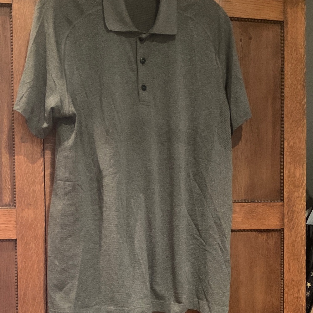 Lu Lu Lemon Men's Gray Polo Shirt